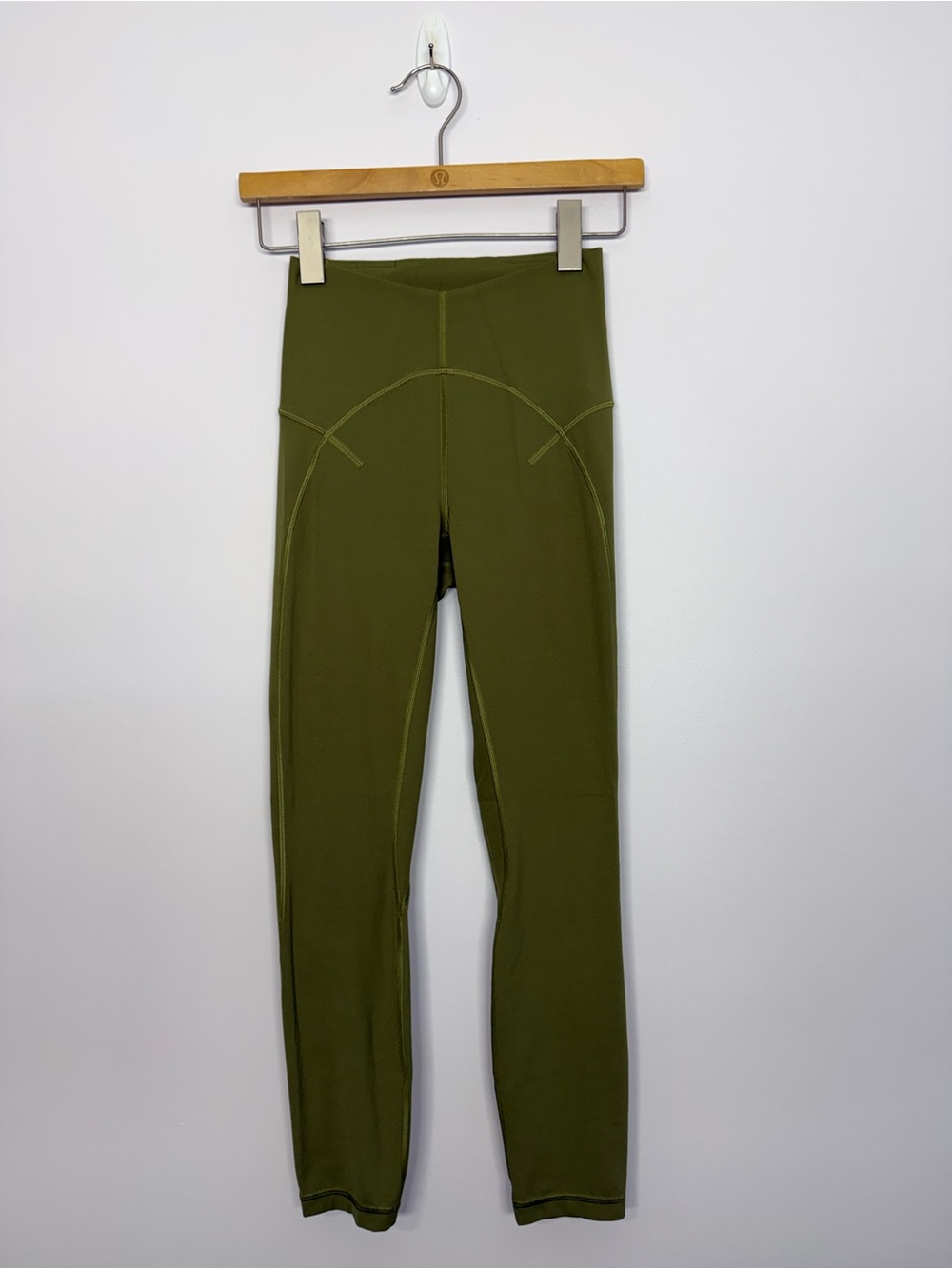 26: Lululemon Unlimit High-Rise Tight 25" Bronze Green Size 4